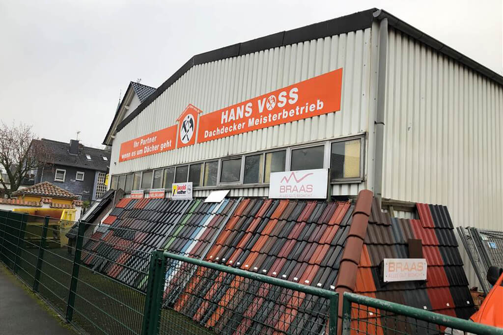 Außenansicht des Dachdeckerbetriebs Hans Voss in Dortmund-Asseln